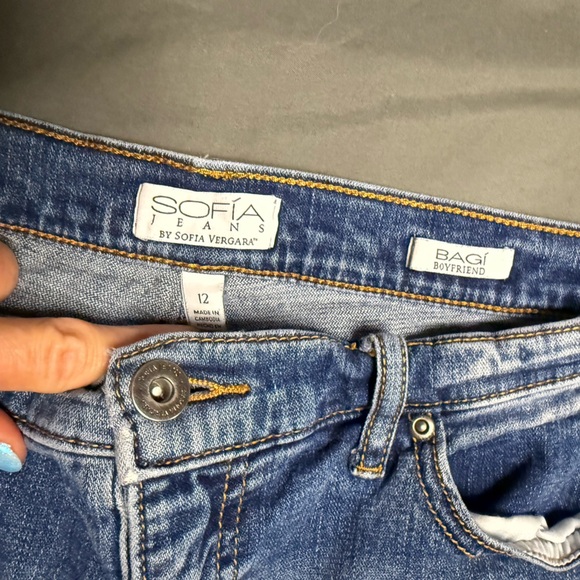 Sofia Vergara Jeans Women's Bagi,Mid Rise Boyfriend Distressed Jeans, Size 12 - Picture 8 of 8